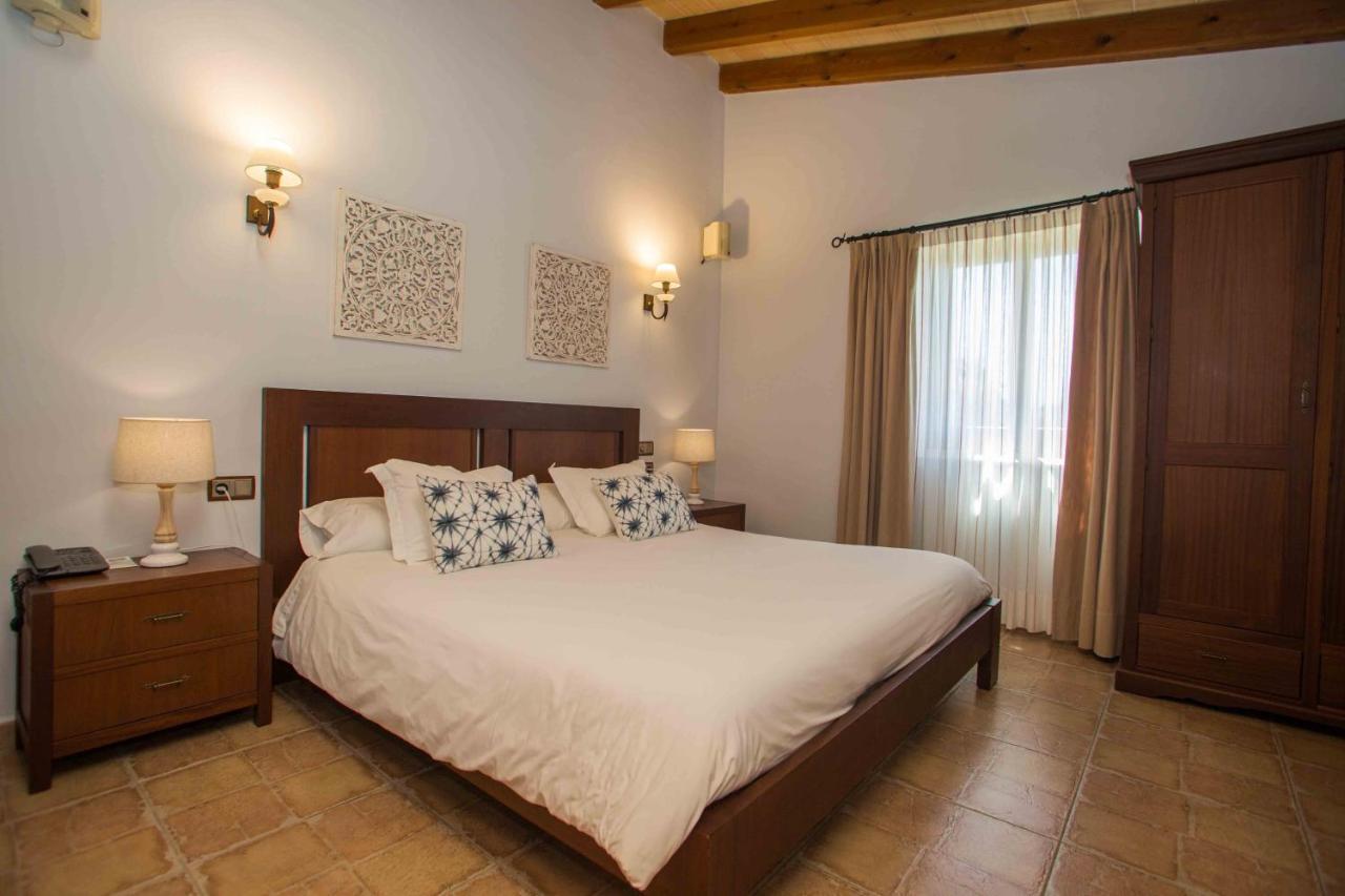 Hotel Rural Son Terrassa กาสกอนกอสเดสกาวาเยร์ ภายนอก รูปภาพ